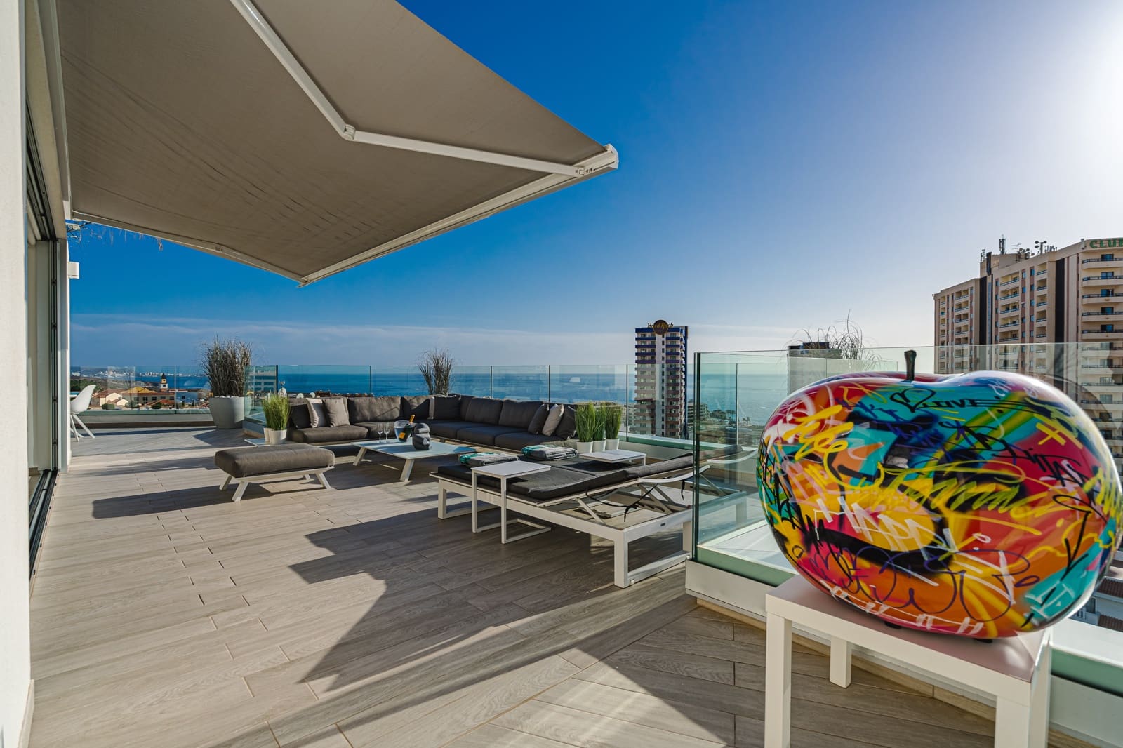 2 sypialnia Apartament na sprzedaż w Costa Adeje z basenem garażem - 1 600 000 € (Ref: 8782123)