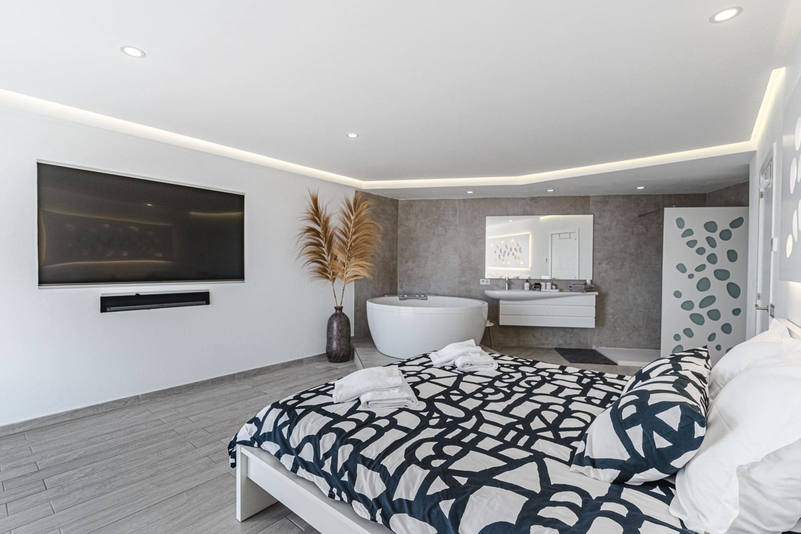 2 sypialnia Apartament na sprzedaż w Costa Adeje z basenem garażem - 1 600 000 € (Ref: 8782123)