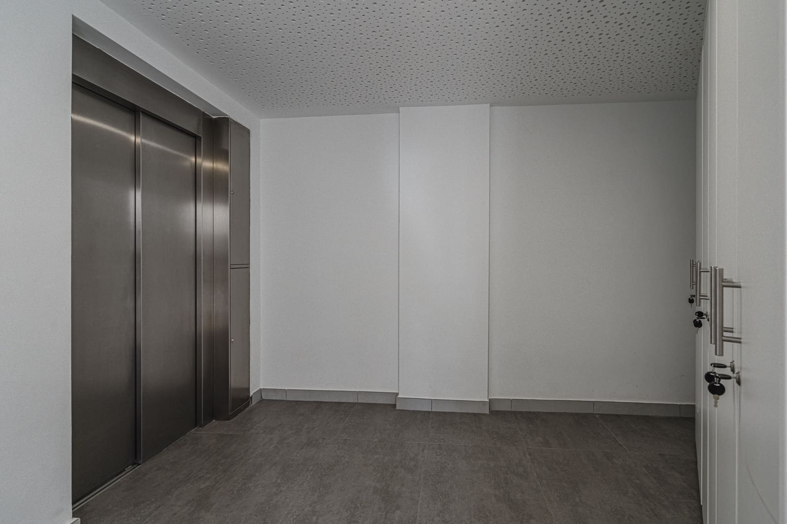 2 sypialnia Apartament na sprzedaż w Costa Adeje z basenem garażem - 1 600 000 € (Ref: 8782123)