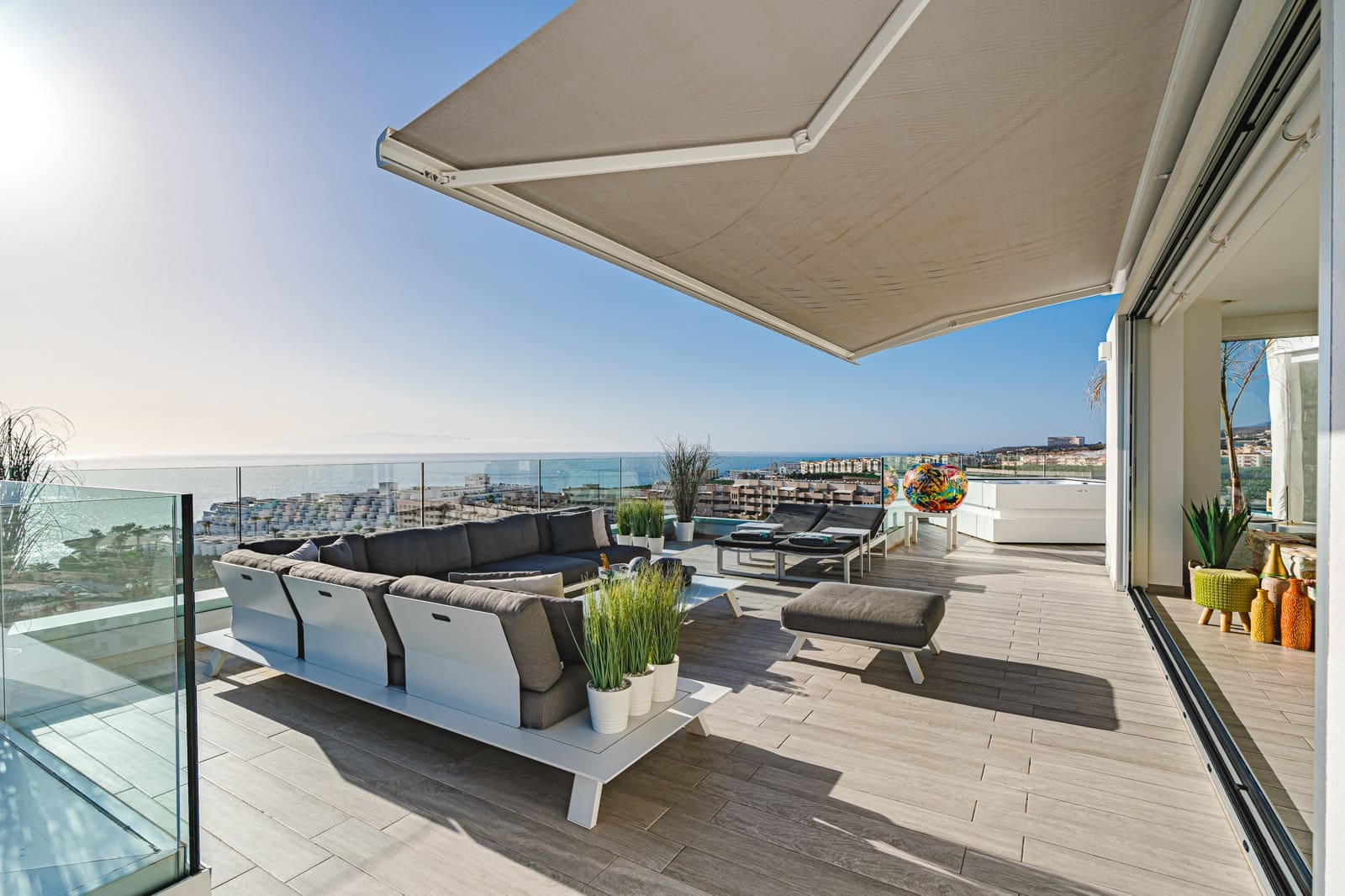 2 sypialnia Apartament na sprzedaż w Costa Adeje z basenem garażem - 1 600 000 € (Ref: 8782123)