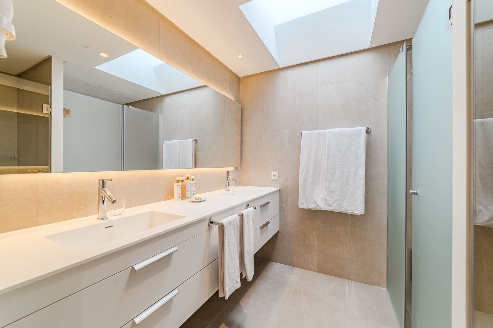 2 soveværelse Penthouse til salg i Guia de Isora med swimmingpool garage - € 1.095.000 (Ref: 8925288)