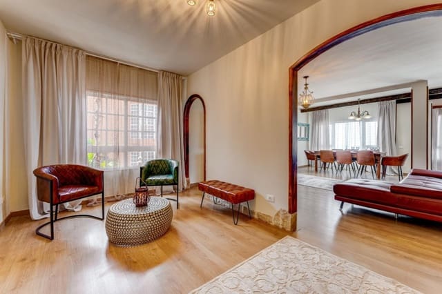 4 slaapkamer Villa te koop in El Sauzal met zwembad garage - € 900.000 (Ref: 8936281)