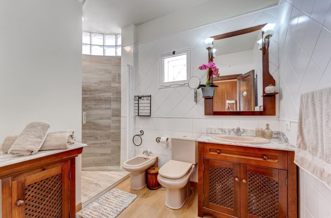 4 sypialnia Willa na sprzedaż w El Sauzal z basenem garażem - 900 000 € (Ref: 8936281)