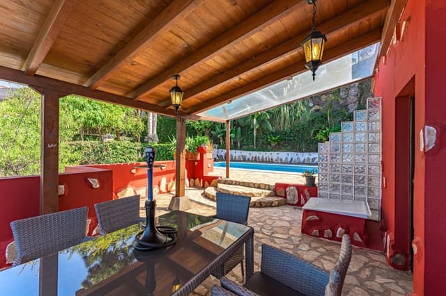 4 slaapkamer Villa te koop in El Sauzal met zwembad garage - € 900.000 (Ref: 8936281)