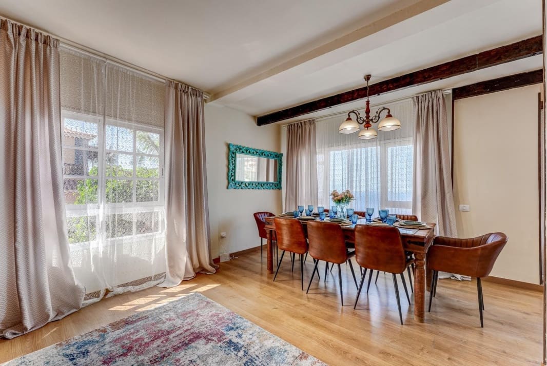 4 sypialnia Willa na sprzedaż w El Sauzal z basenem garażem - 900 000 € (Ref: 8936281)