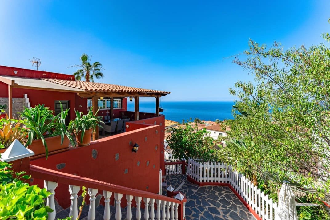 4 sypialnia Willa na sprzedaż w El Sauzal z basenem garażem - 900 000 € (Ref: 8936281)