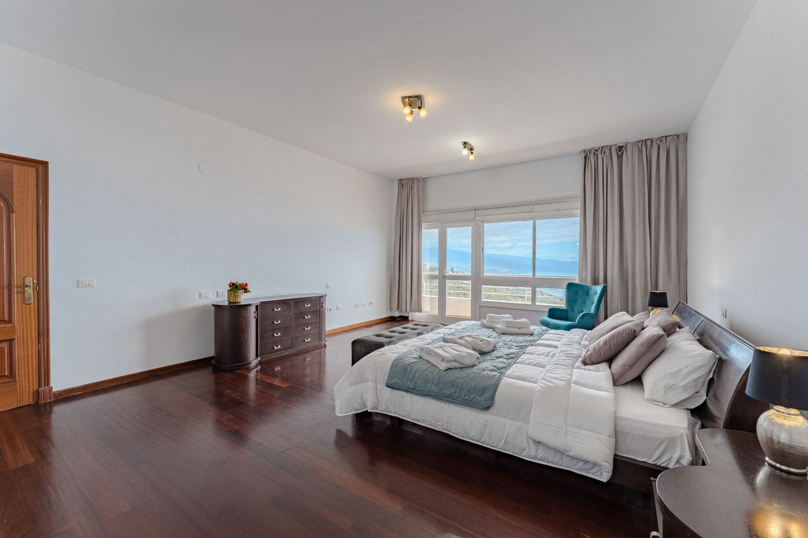 6 soveværelse Villa til salg i El Sauzal med garage - € 2.800.000 (Ref: 8952287)