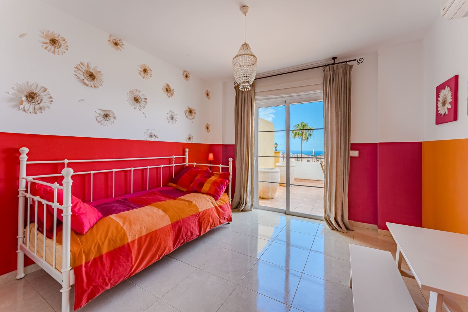 3 soverom Leilighet til salgs i Costa Adeje med svømmebasseng garasje - € 695 000 (Ref: 9013118)