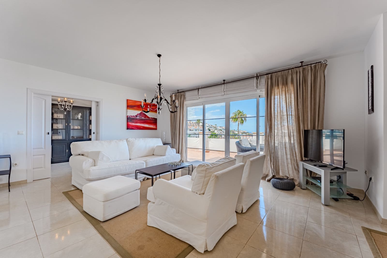 3 soverom Leilighet til salgs i Costa Adeje med svømmebasseng garasje - € 695 000 (Ref: 9013118)