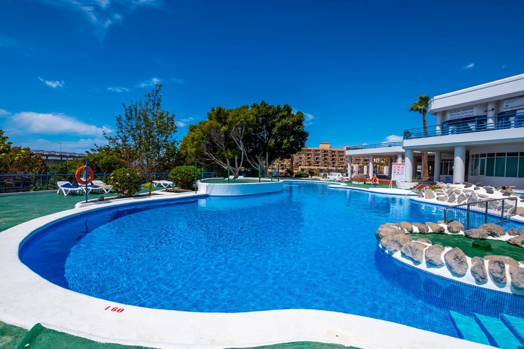 1 soverom Leilighet til salgs i Playa Paraiso med svømmebasseng - € 274 000 (Ref: 9267764)