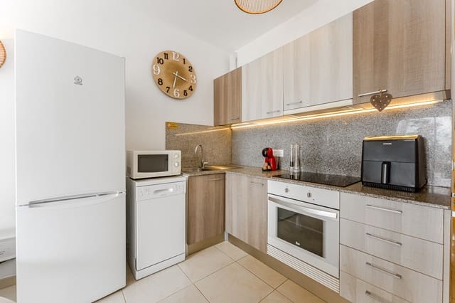 1 soverom Leilighet til salgs i Playa Paraiso, Adeje med svømmebasseng - € 274 000 (Ref: 9267764)