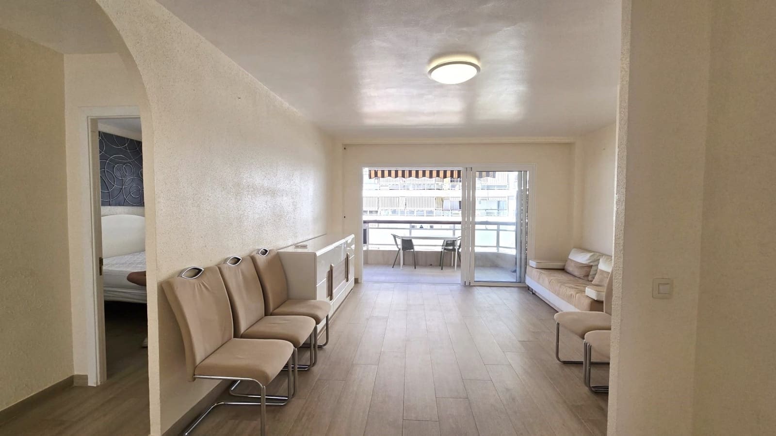 2 quarto Apartamento para venda em Los Cristianos com piscina - 355 000 € (Ref: 9409875)