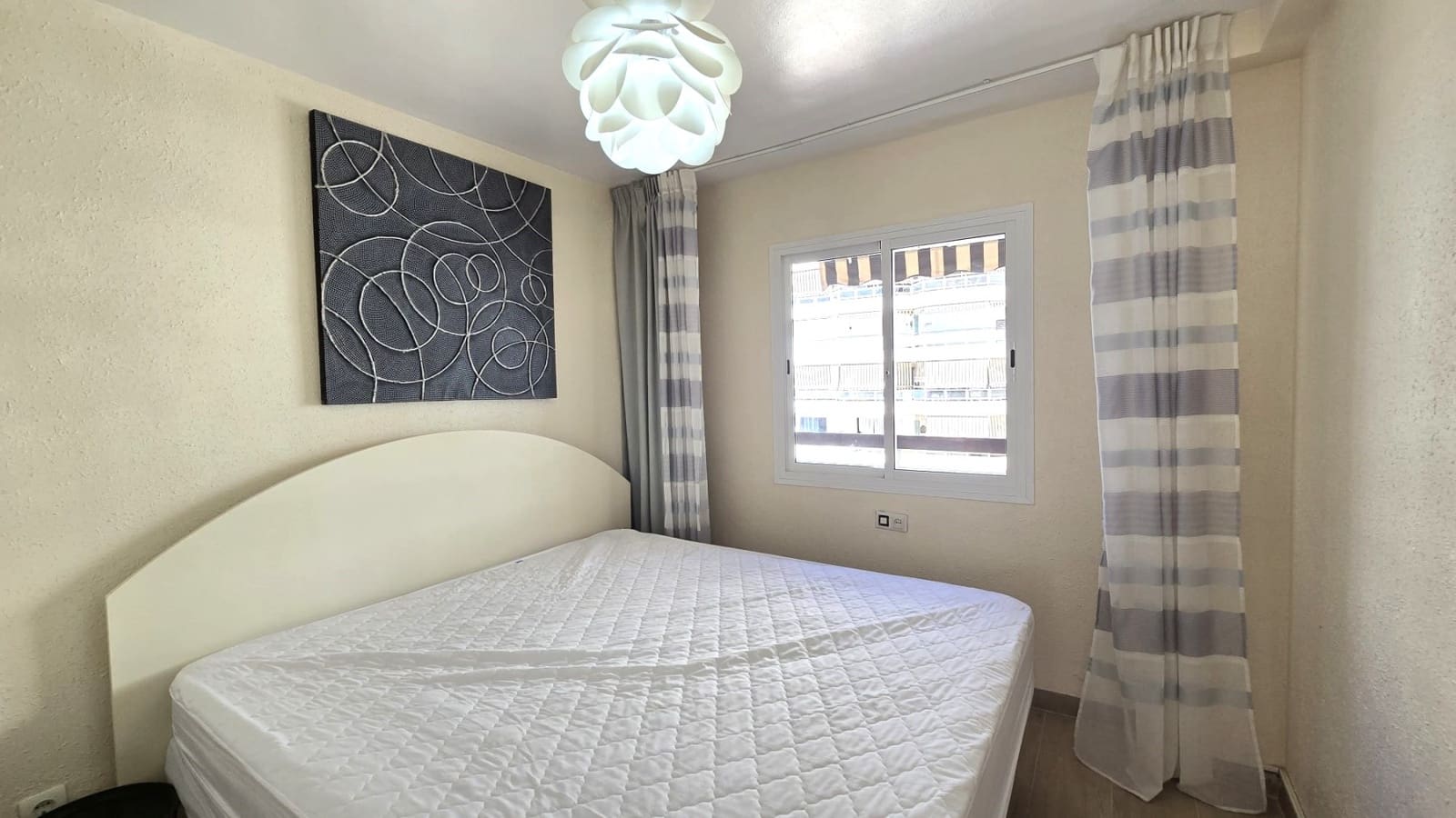 2 quarto Apartamento para venda em Los Cristianos com piscina - 355 000 € (Ref: 9409875)