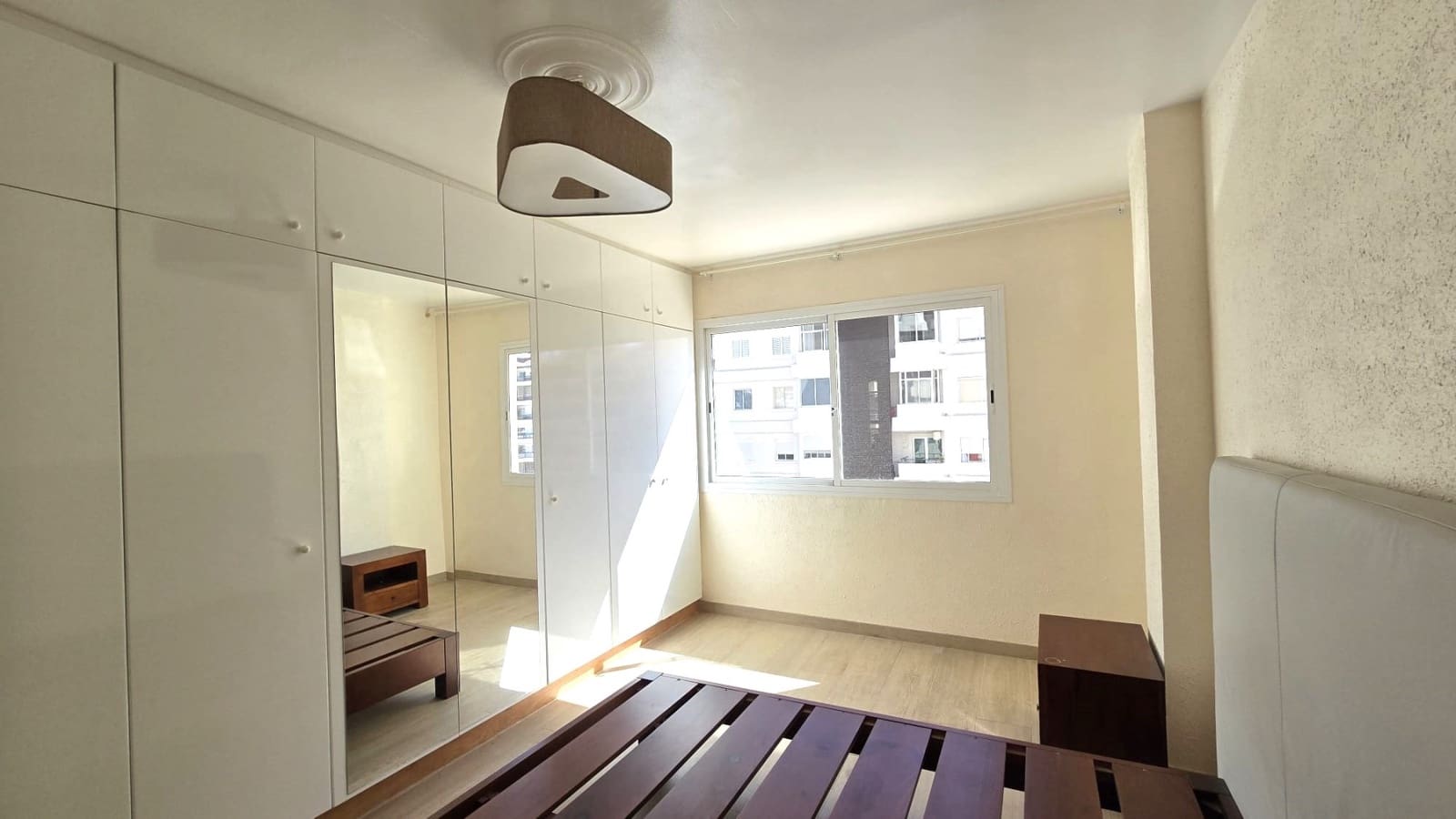 2 quarto Apartamento para venda em Los Cristianos com piscina - 355 000 € (Ref: 9409875)