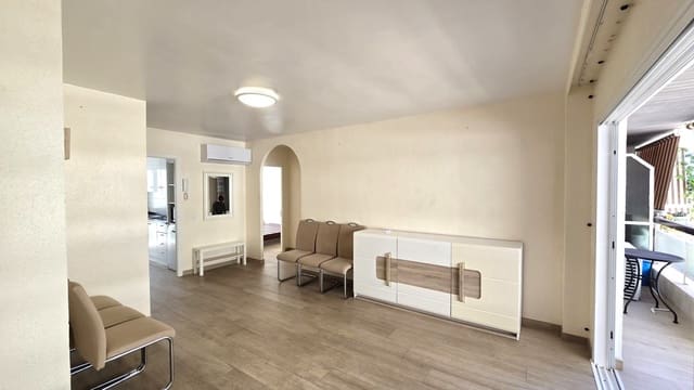 2 quarto Apartamento para venda em Los Cristianos, Arona com piscina - 369 000 € (Ref: 9409875)