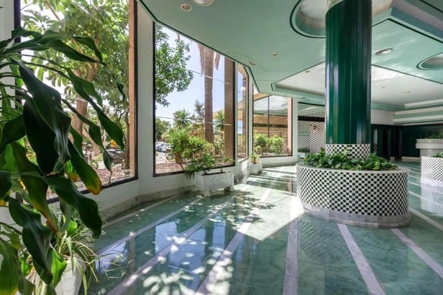 1 slaapkamer Appartement te koop in Playa Paraiso, Adeje met zwembad - € 263.000 (Ref: 9438398)