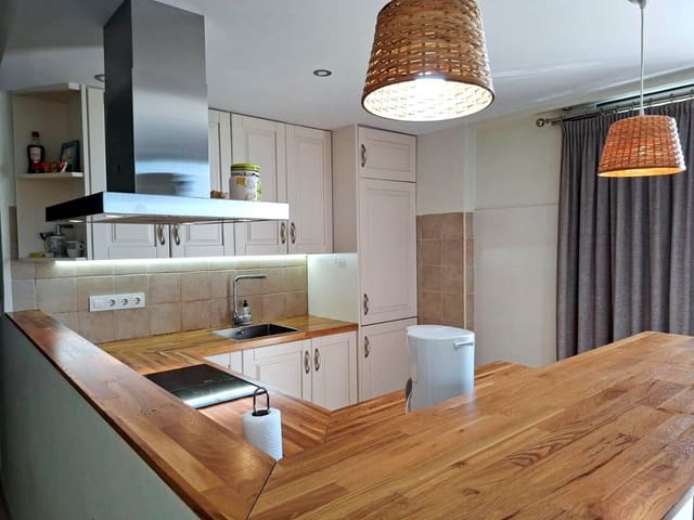 3 quarto Apartamento para venda em Los Cristianos, Arona com piscina garagem - 550 000 € (Ref: 9467603)