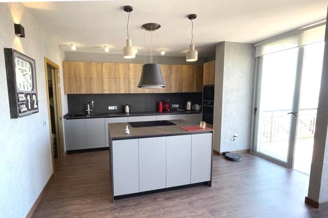 4 bedroom Townhouse for sale in San Eugenio Alto, Adeje with garage - € 988,000 (Ref: 9506552)