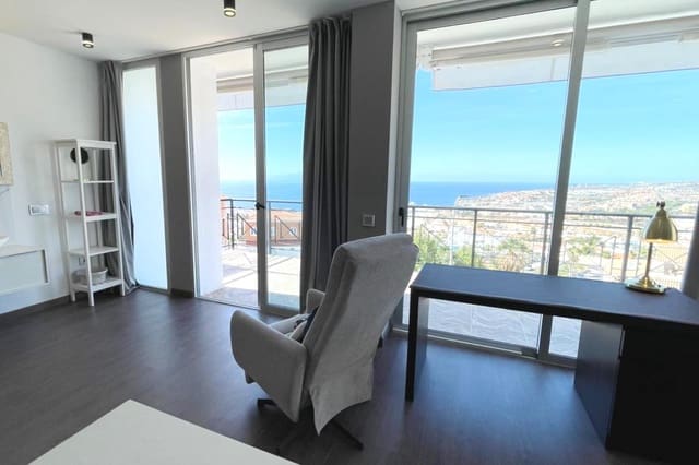 4 bedroom Townhouse for sale in San Eugenio Alto, Adeje with garage - € 988,000 (Ref: 9506552)