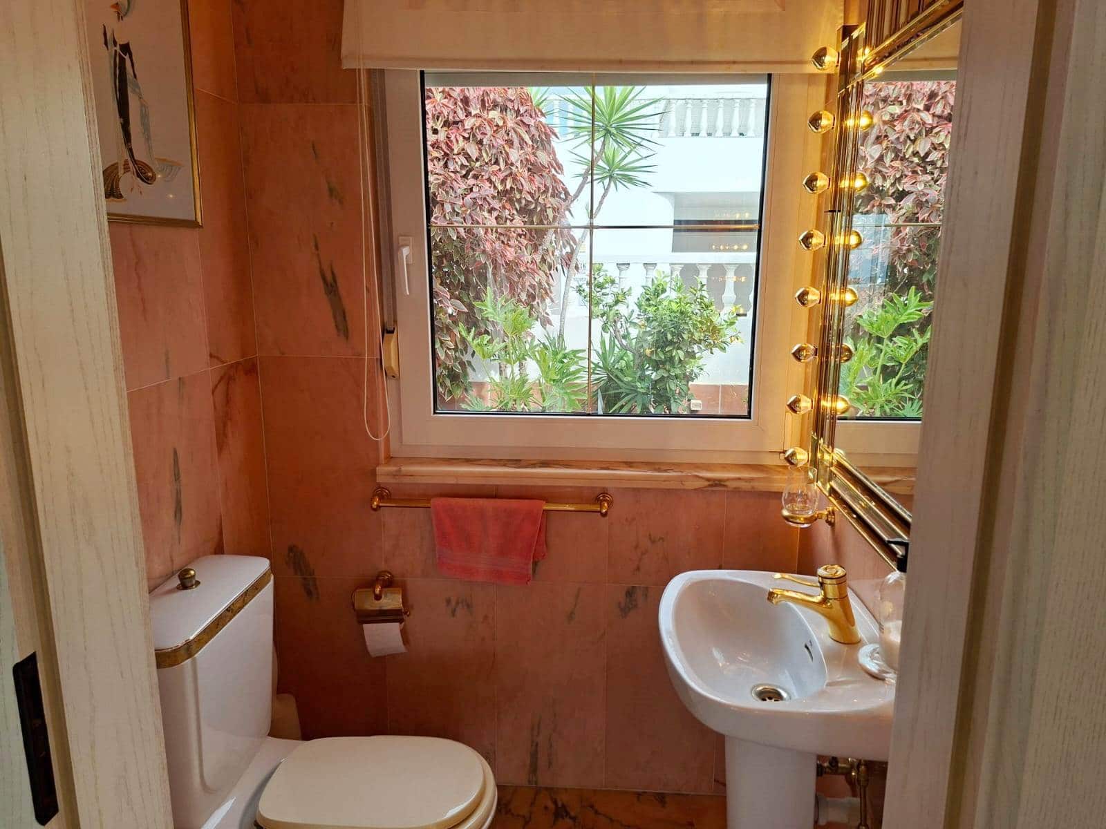 Chalet de 3 habitaciones en Chayofa en venta con piscina garaje - 900.000 € (Ref: 9674740)