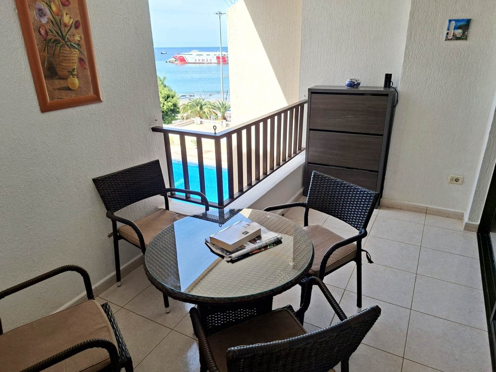 2 bedroom Apartment for sale in Los Cristianos with pool garage - € 495,000 (Ref: 9832109)