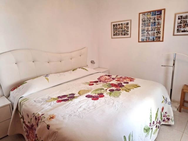 2 chambre Appartement à vendre à Los Cristianos, Arona avec piscine garage - 495 000 € (Ref: 9832109)