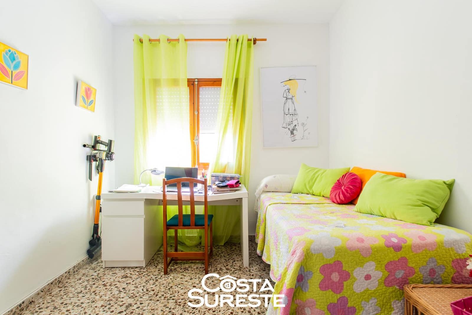 Apartamento de 3 habitaciones en Roda en venta con garaje - 280.000 € (Ref: 10164155)