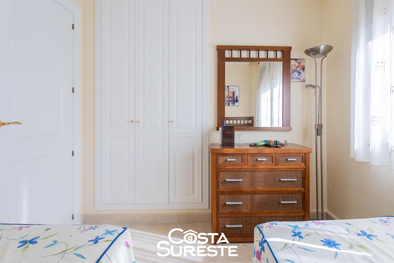 Apartamento de 2 habitaciones en Roda en venta con piscina - 290.000 € (Ref: 10184200)