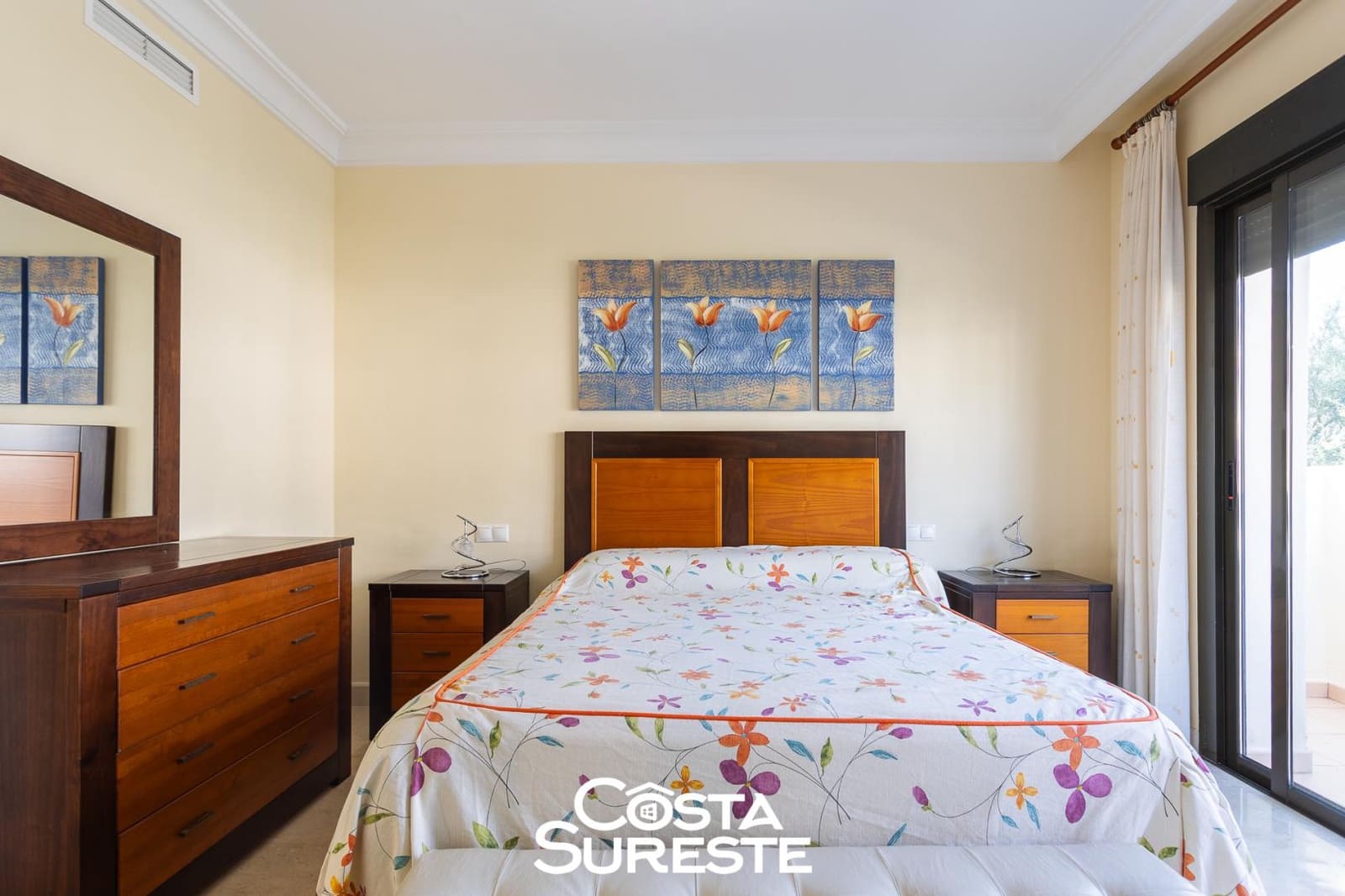 Apartamento de 2 habitaciones en Roda en venta con piscina - 290.000 € (Ref: 10184200)