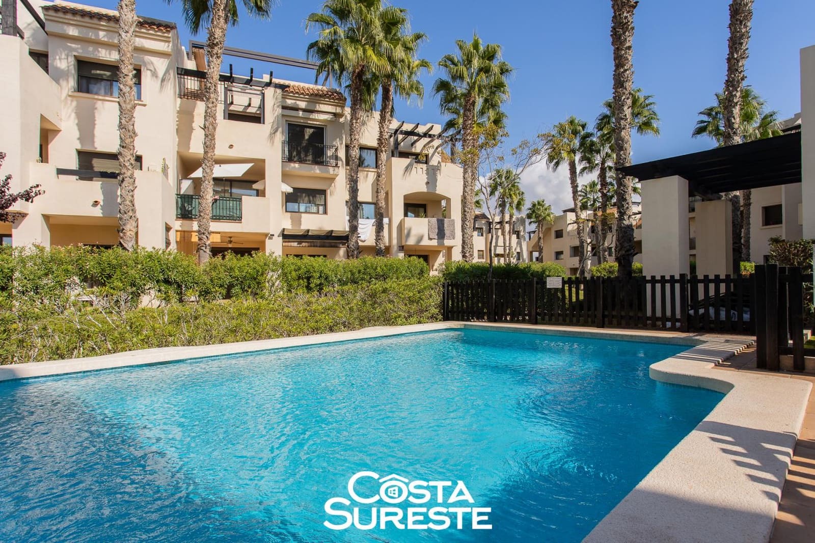 Apartamento de 2 habitaciones en Roda en venta con piscina - 290.000 € (Ref: 10184200)