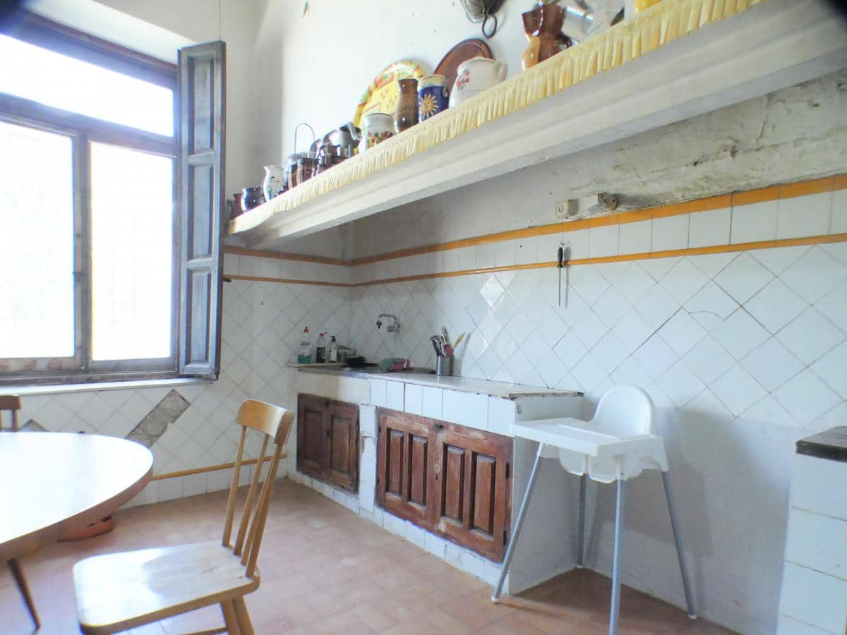 7 bedroom Apartment for sale in Avileses - € 180,000 (Ref: 6855013)