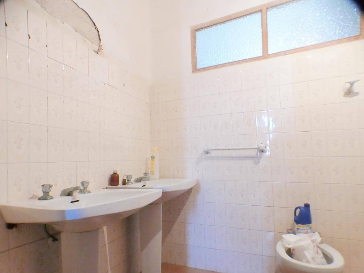 7 bedroom Apartment for sale in Avileses - € 180,000 (Ref: 6855013)