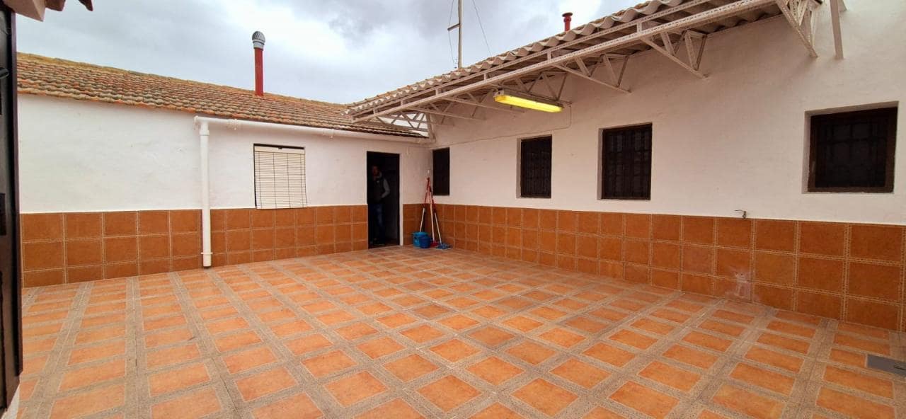 3 bedroom Apartment for sale in El Mirador - € 180,000 (Ref: 8851186)