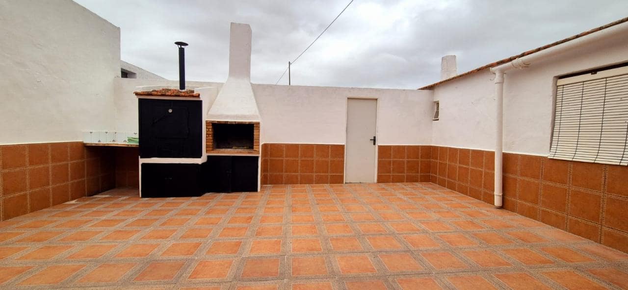 3 bedroom Apartment for sale in El Mirador - € 180,000 (Ref: 8851186)