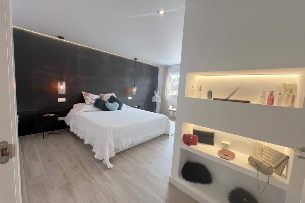 6 bedroom Apartment for sale in San Javier - € 665,000 (Ref: 9003016)