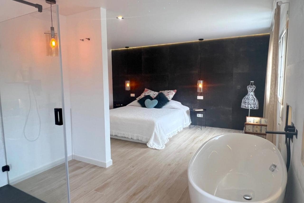 6 bedroom Apartment for sale in San Javier - € 665,000 (Ref: 9003016)