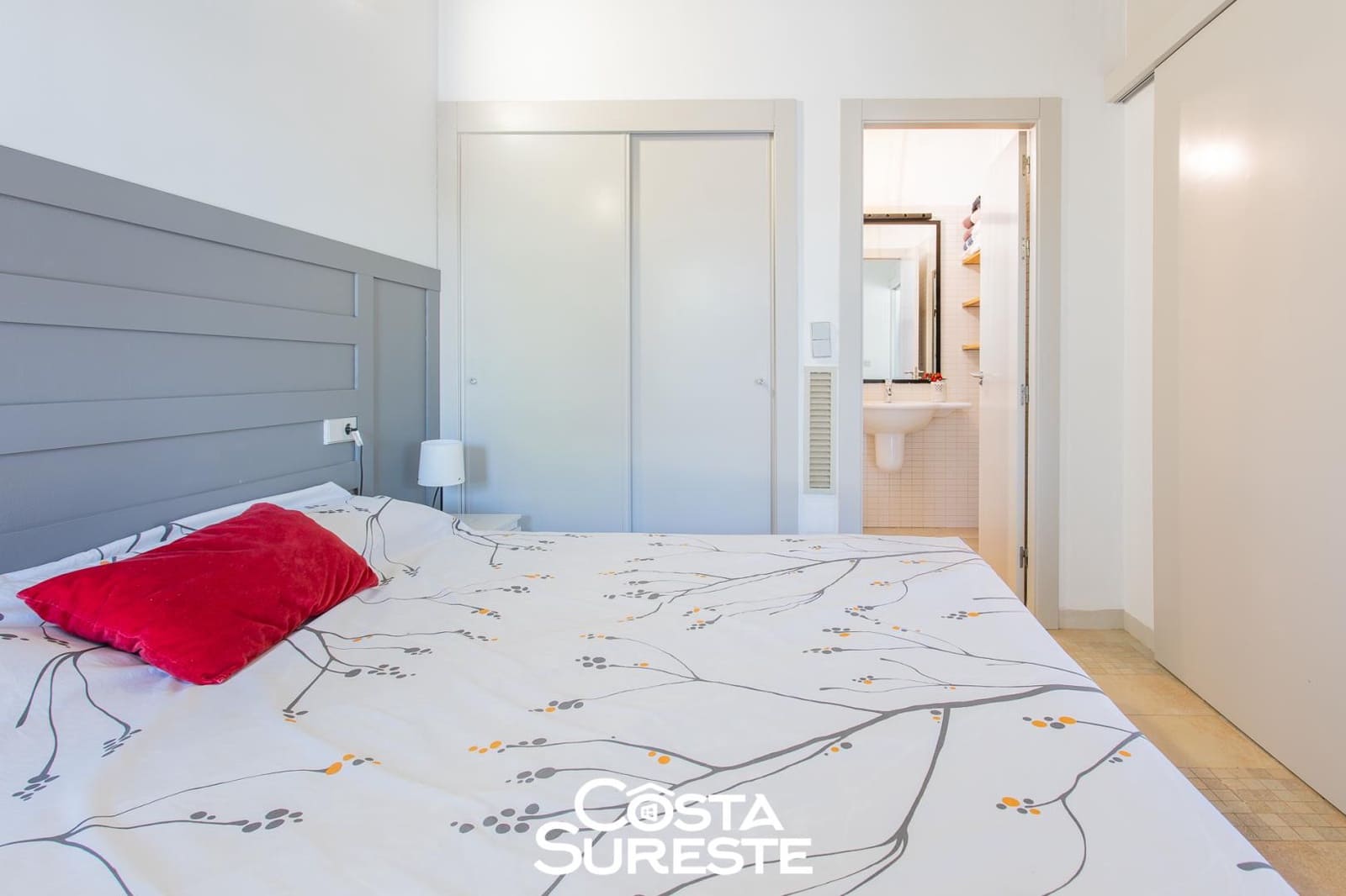 2 bedroom Apartment for sale in Avileses - € 267,000 (Ref: 9841132)