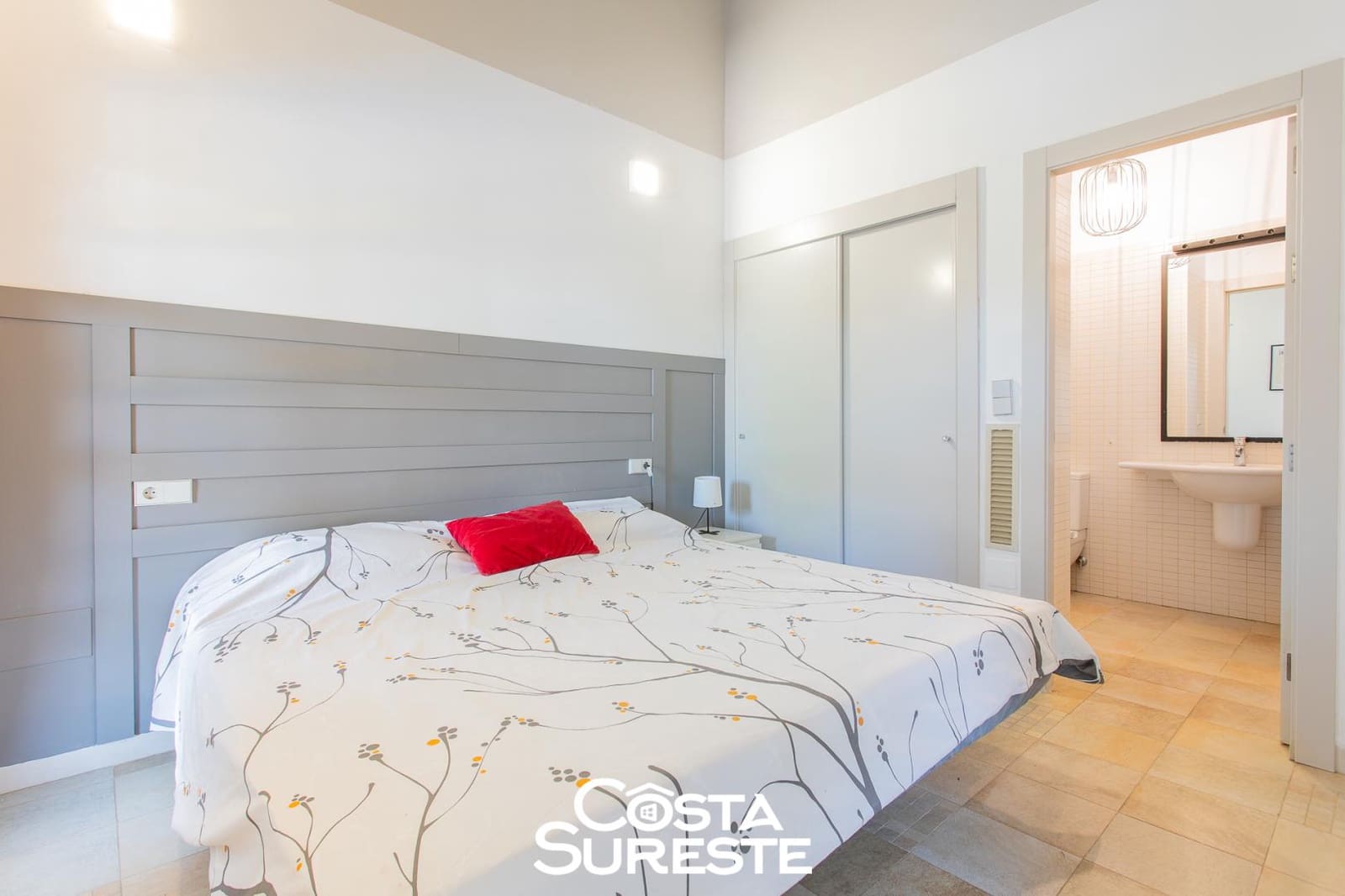 2 bedroom Apartment for sale in Avileses - € 267,000 (Ref: 9841132)