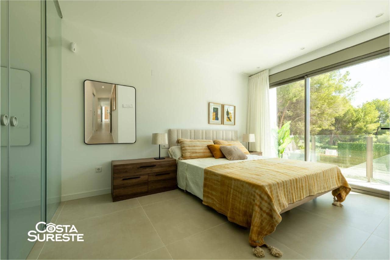 3 bedroom Villa for sale in Pilar de la Horadada - € 825,000 (Ref: 9841139)