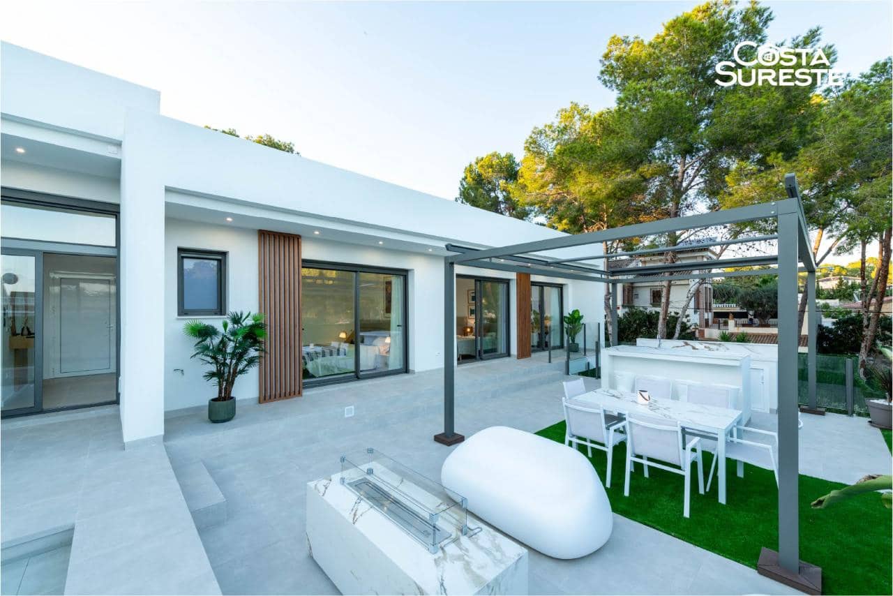 3 bedroom Villa for sale in Pilar de la Horadada - € 825,000 (Ref: 9841139)