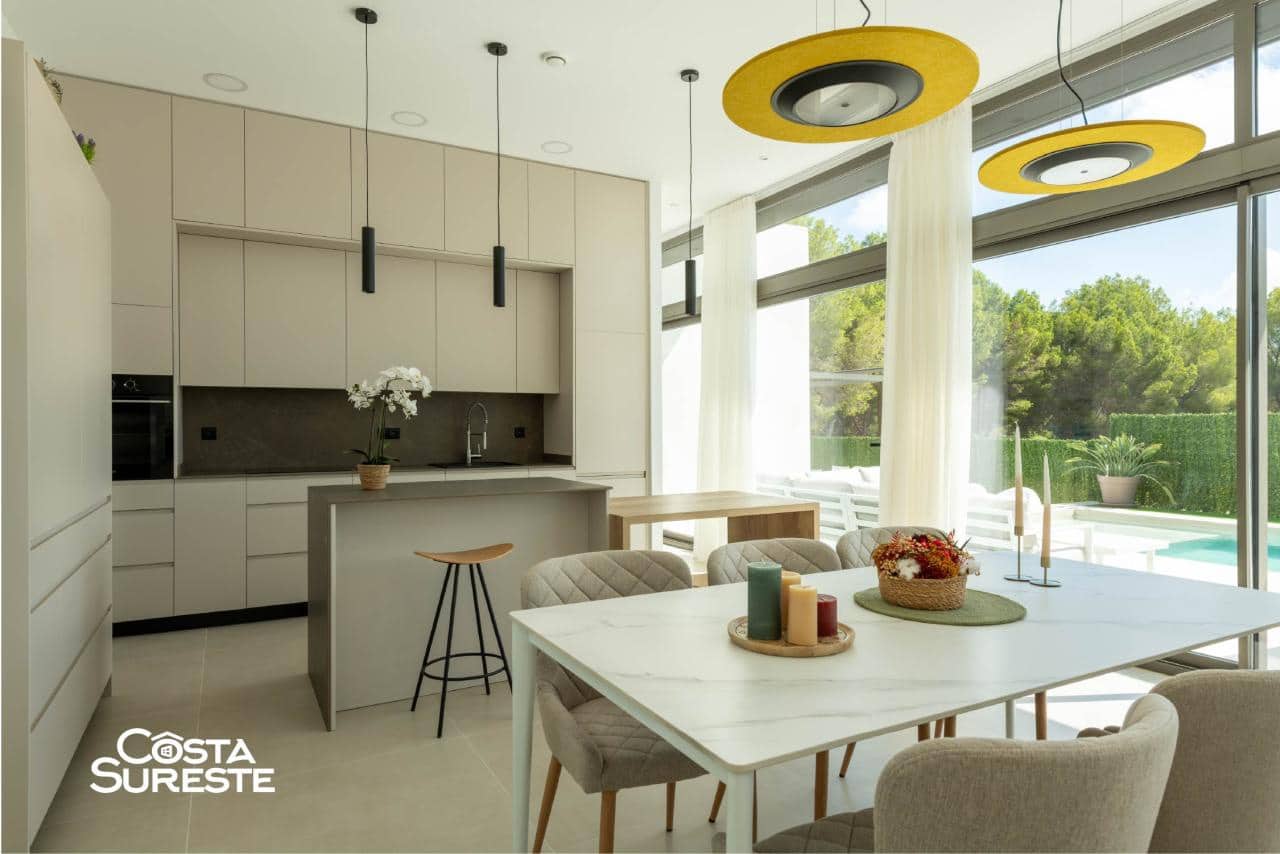3 bedroom Villa for sale in Pilar de la Horadada - € 825,000 (Ref: 9841139)