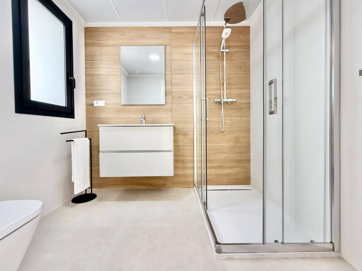 2 bedroom Apartment for sale in Cox - € 219,000 (Ref: 9841143)