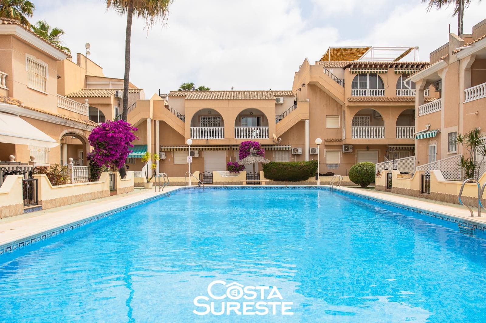 Apartamento de 2 habitaciones en Los Narejos en venta - 160.000 € (Ref: 9893698)