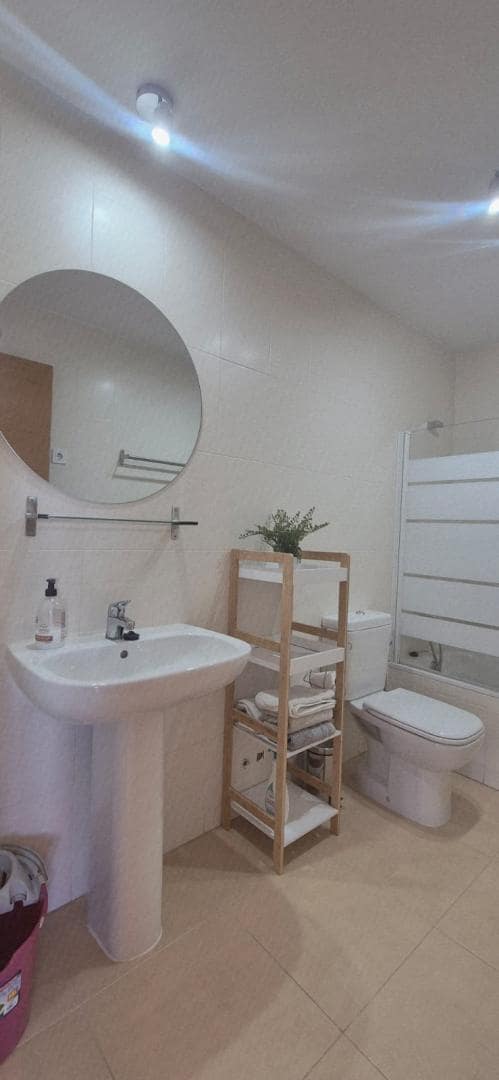 2 bedroom Apartment for rent in Terrazas de la Torre with pool - € 650 (Ref: 9956782)