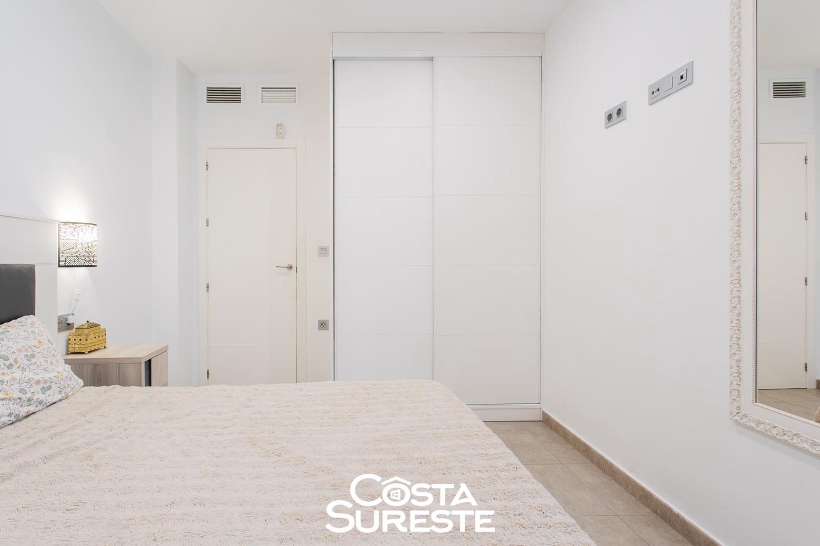 Bungalow de 2 habitaciones en San Pedro del Pinatar en venta - 260.000 € (Ref: 9972847)