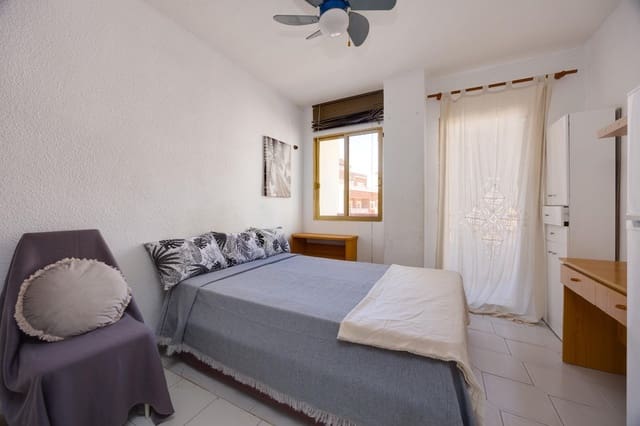 1 chambre Studio à vendre à Torrevieja - 78 500 € (Ref: 10043041)