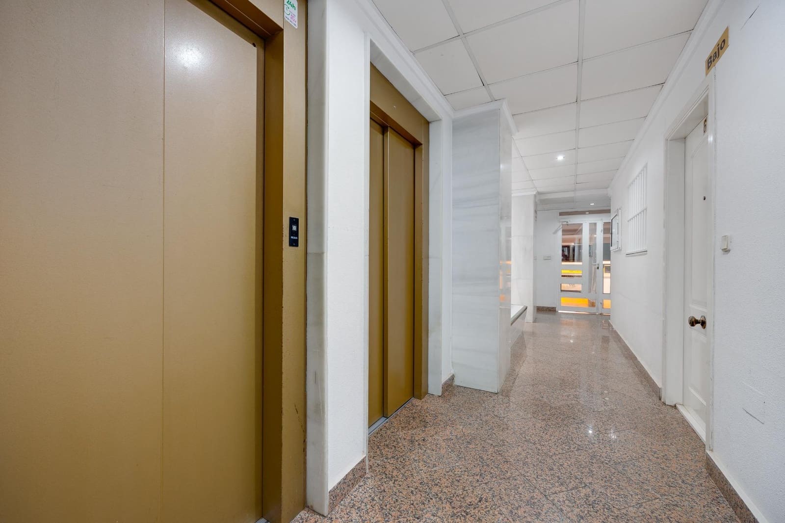 2 sypialnia Apartament na sprzedaż w Torrevieja - 147 410 € (Ref: 8999542)