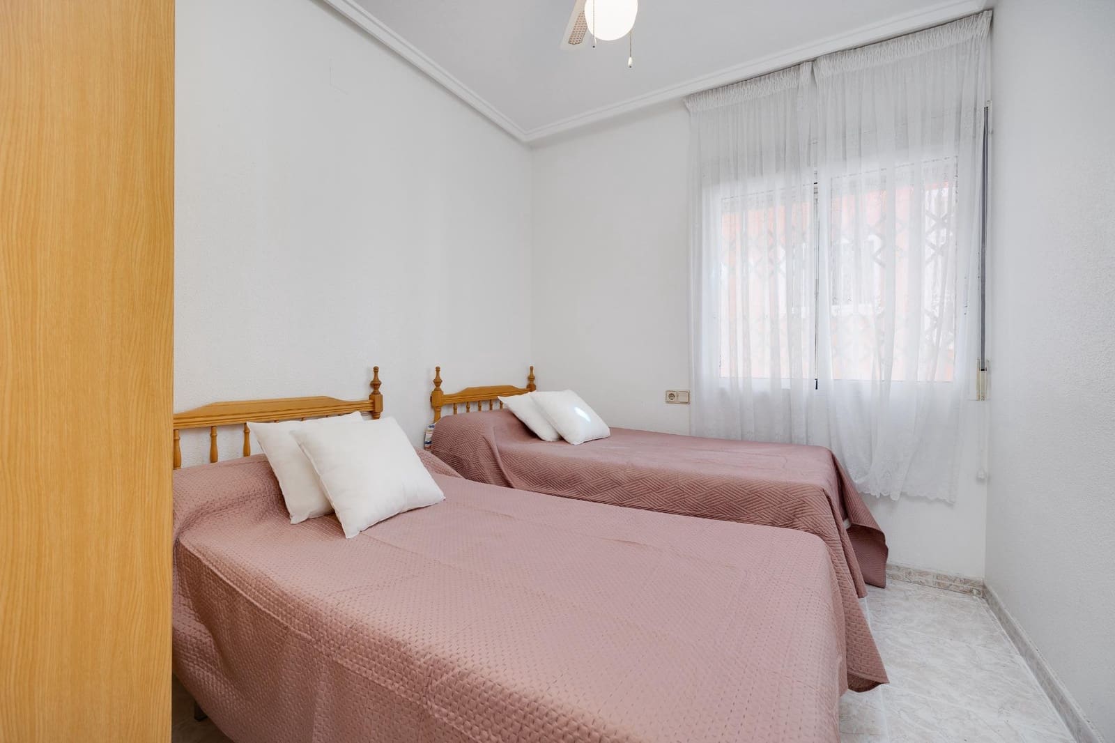 2 chambre Appartement à vendre à Torrevieja avec piscine - 147 410 € (Ref: 8999542)
