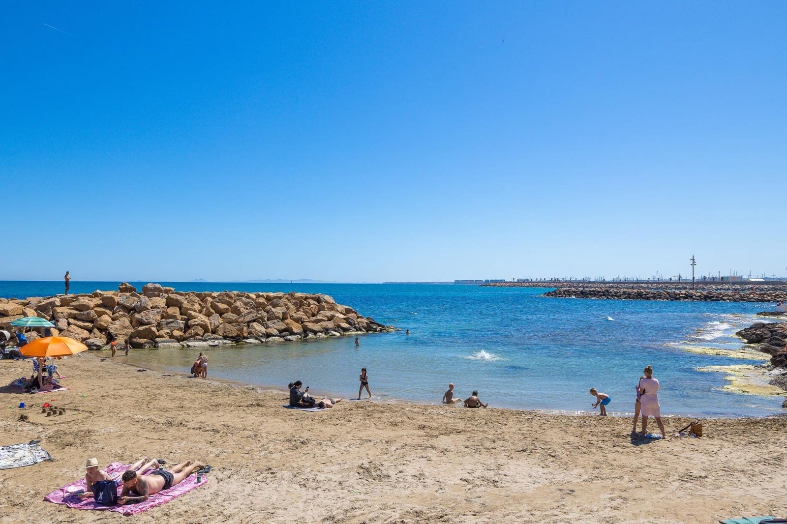 2 Zimmer Apartment zu verkaufen in Torrevieja - 125.260 € (Ref: 9031410)