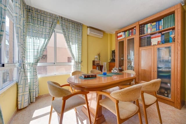 4 sypialnia Mieszkanie na sprzedaż w Playa de los Locos, Torrevieja z garażem - 275 800 € (Ref: 9114078)